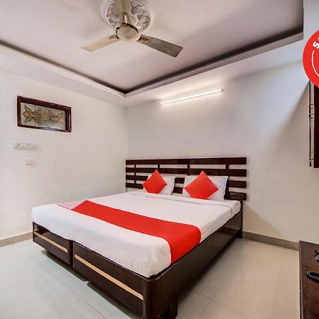Oyo 33504 Hotel Ananda Inn Haiderabad Buitenkant foto