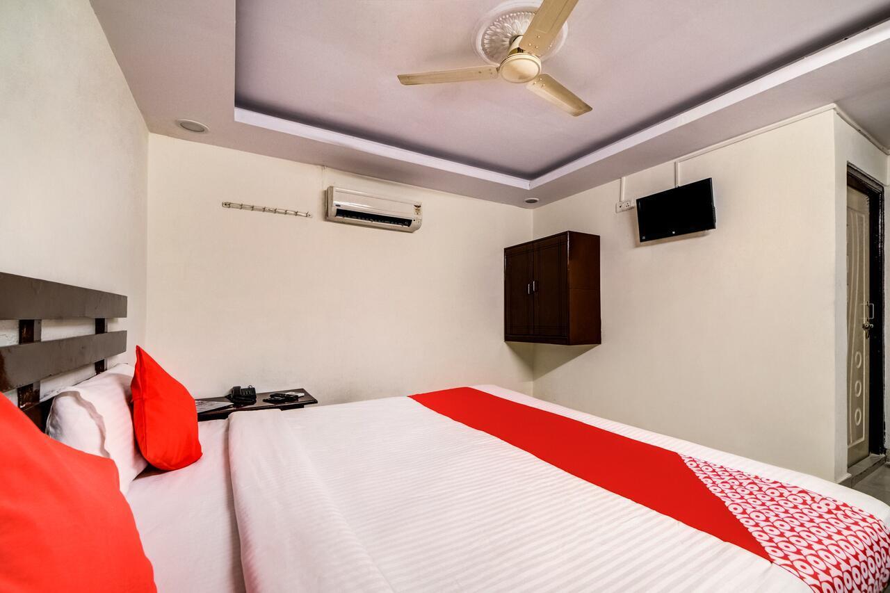 Oyo 33504 Hotel Ananda Inn Haiderabad Buitenkant foto