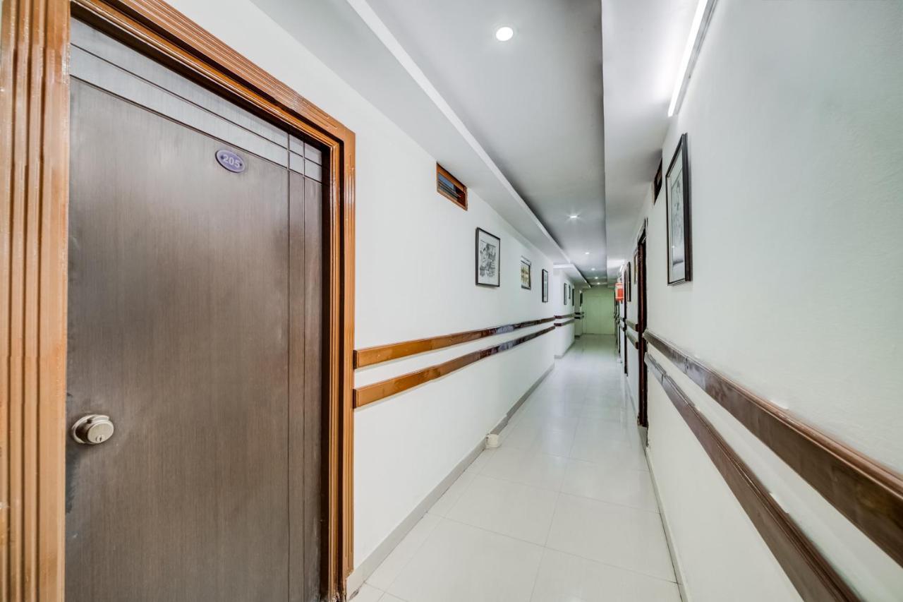 Oyo 33504 Hotel Ananda Inn Haiderabad Buitenkant foto