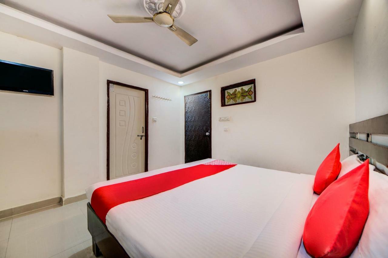 Oyo 33504 Hotel Ananda Inn Haiderabad Buitenkant foto