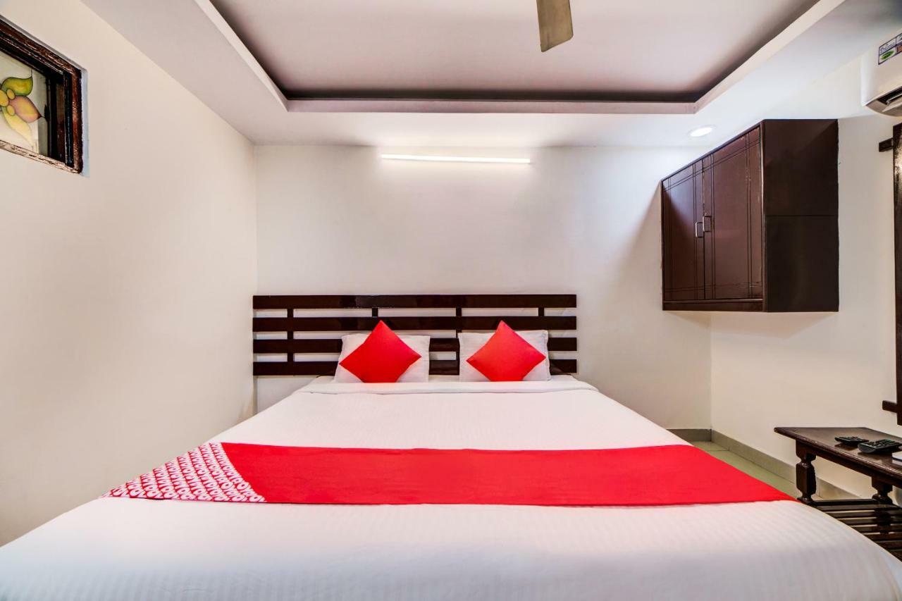 Oyo 33504 Hotel Ananda Inn Haiderabad Buitenkant foto