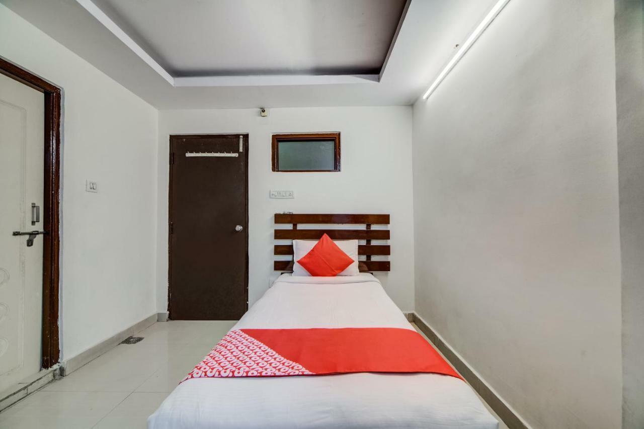 Oyo 33504 Hotel Ananda Inn Haiderabad Buitenkant foto